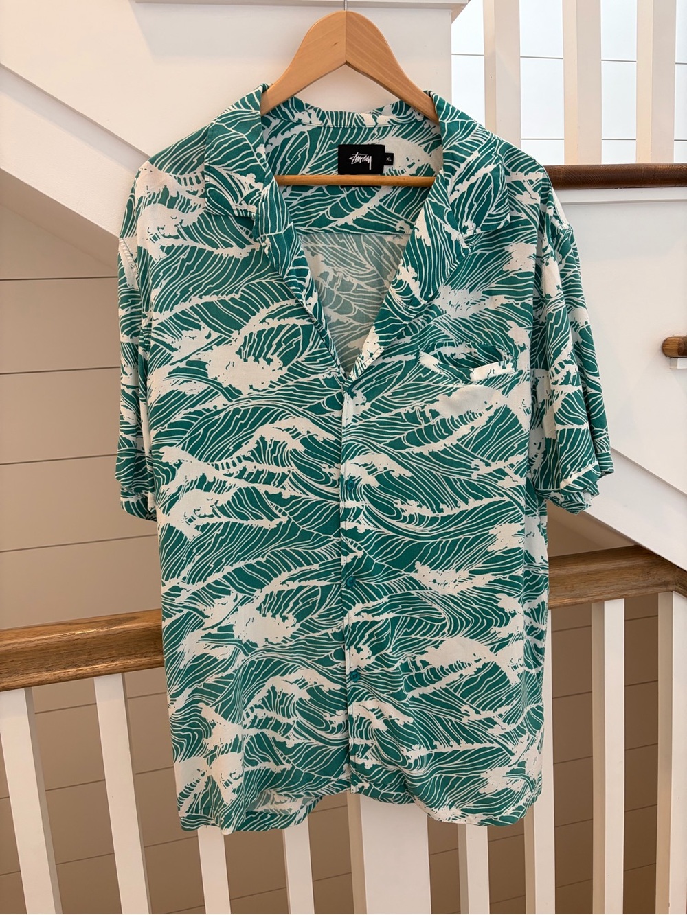 Stussy Men’s Teal & White Wave-Print Button-Down Shirt